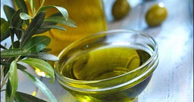 Con la aceitera antigoteo más vendida de  no desperdiciaremos ni una  gota de aceite de oliva